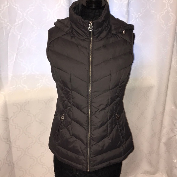 Michael Kors Jackets & Blazers - NWOT MK Gray Puffer vest with removable hood.  M